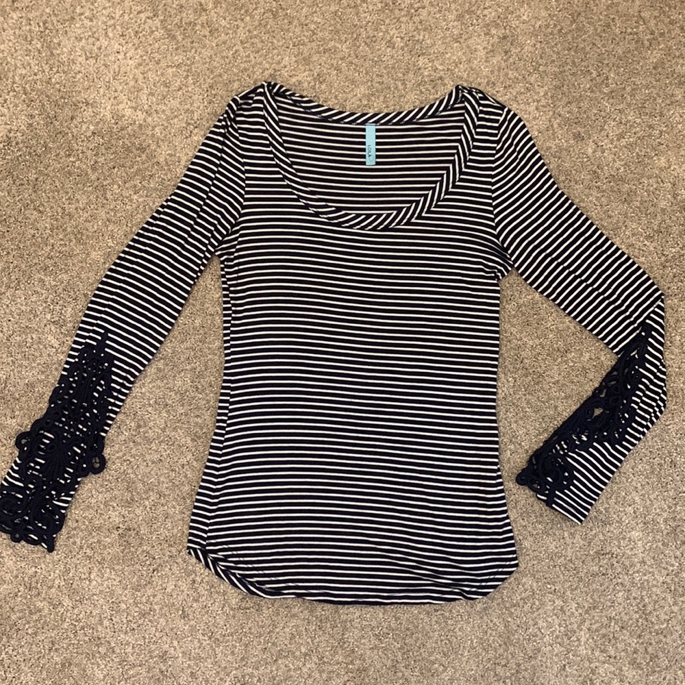 Boutique Long sleeve t-shirt